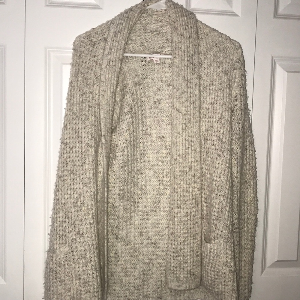 Sweater - Picture 2 of 3